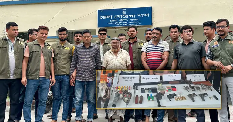 দেশি-বিদেশি আগ্নেয়াস্ত্রসহ আটক ৩